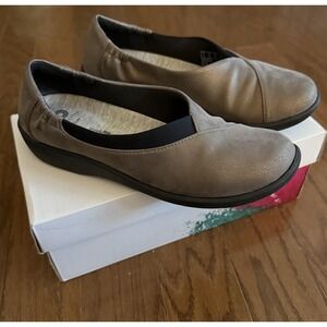 Clarks Cloudsteppers Sillian Jetay Pewter Ballet Flat Shoes Womens 6.5 M EUC